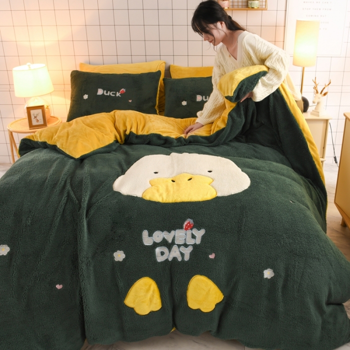 91家纺网 家纺一手货源 找家纺 朗莎家纺 2020新款羊羔绒法兰绒四件套 淘气鸭-墨绿