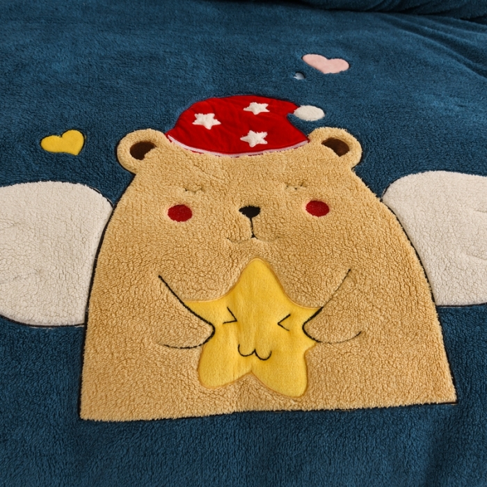 91家纺网 家纺一手货源 找家纺 朗莎家纺 2020新款羊羔绒法兰绒四件套 天使熊-宾利蓝