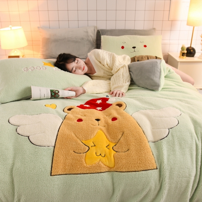 91家纺网 家纺一手货源 找家纺 朗莎家纺 2020新款羊羔绒法兰绒四件套 天使熊-湖蓝