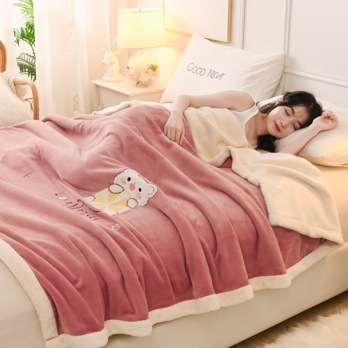 91家纺网 家纺一手货源 找家纺 朗莎家纺 2020新款羊羔绒+牛奶绒毛毯 柠檬熊-豆沙