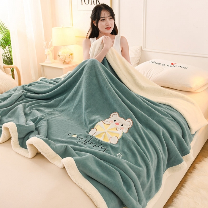 91家纺网 家纺一手货源 找家纺 朗莎家纺 2020新款羊羔绒+牛奶绒毛毯 柠檬熊-湖蓝