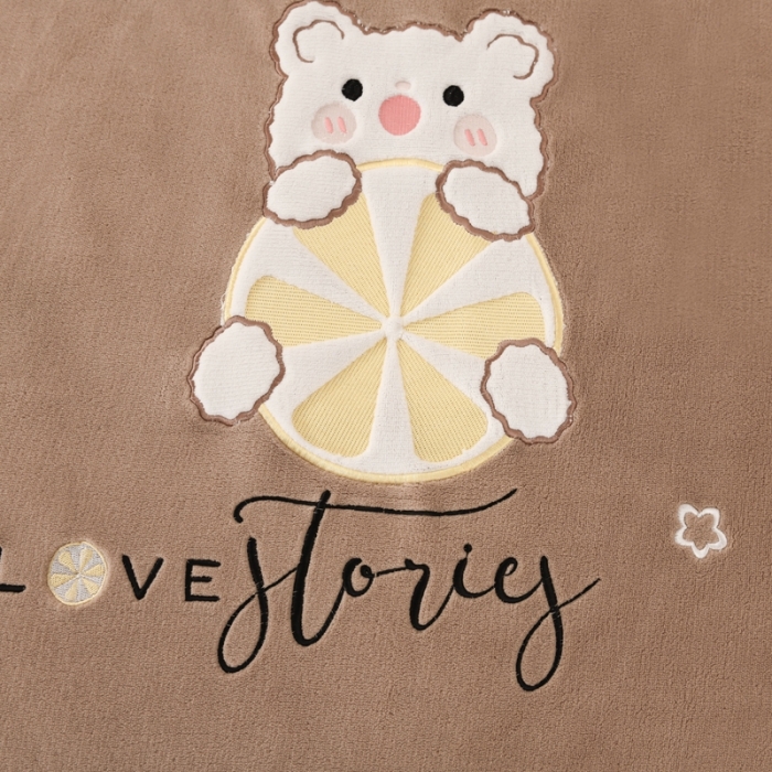 91家纺网 家纺一手货源 找家纺 朗莎家纺 2020新款羊羔绒+牛奶绒毛毯 柠檬熊-卡其