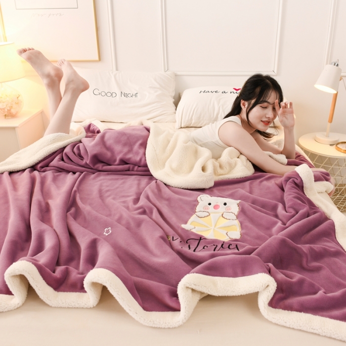 91家纺网 家纺一手货源 找家纺 朗莎家纺 2020新款羊羔绒+牛奶绒毛毯 柠檬熊-紫