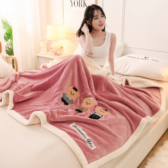 91家纺网 家纺一手货源 找家纺 朗莎家纺 2020新款羊羔绒+牛奶绒毛毯 三只小熊-豆沙