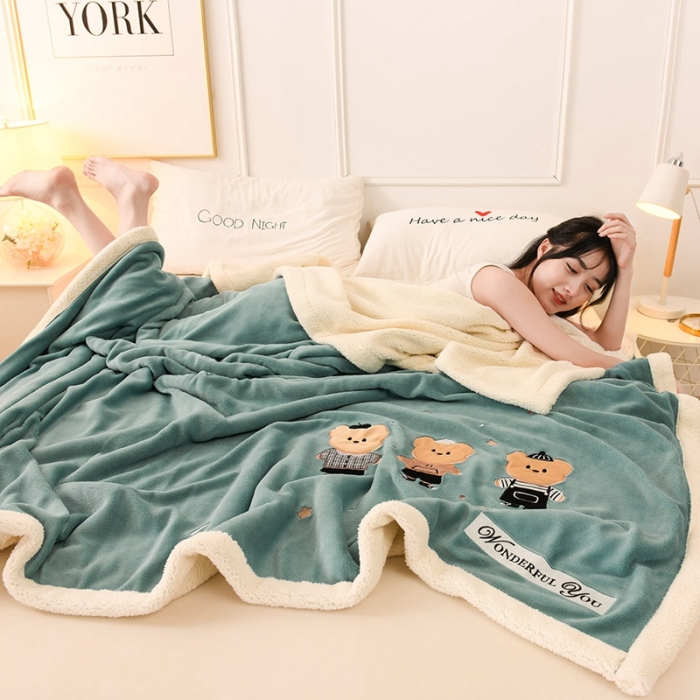 91家纺网 家纺一手货源 找家纺 朗莎家纺 2020新款羊羔绒+牛奶绒毛毯 三只小熊-湖蓝