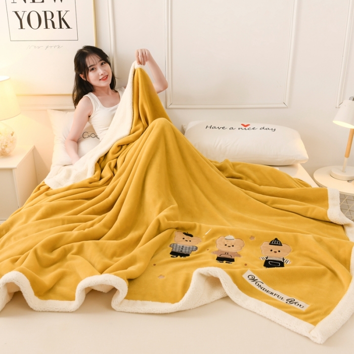 91家纺网 家纺一手货源 找家纺 朗莎家纺 2020新款羊羔绒+牛奶绒毛毯 三只小熊-黄