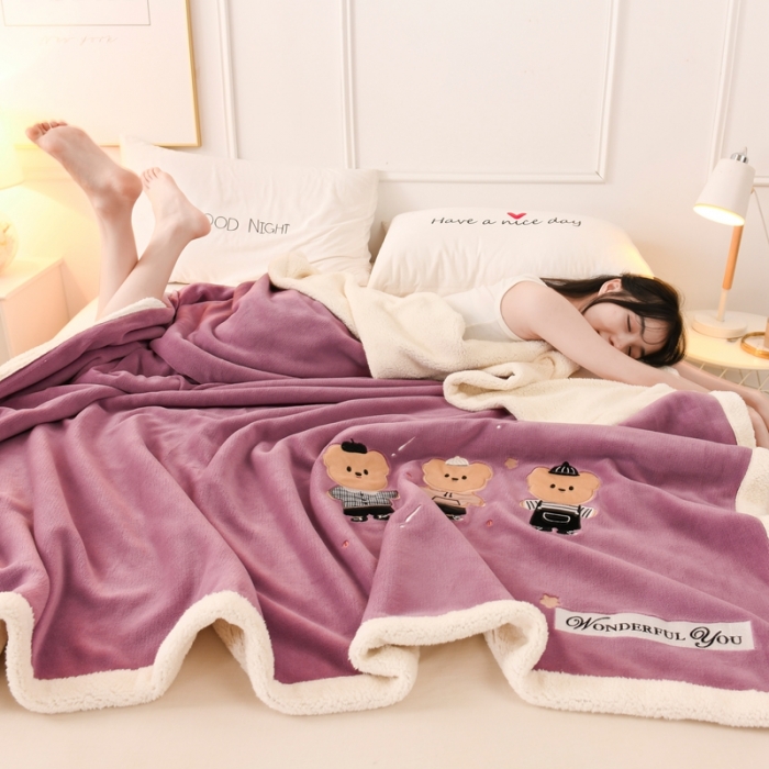 91家纺网 家纺一手货源 找家纺 朗莎家纺 2020新款羊羔绒+牛奶绒毛毯 三只小熊-紫
