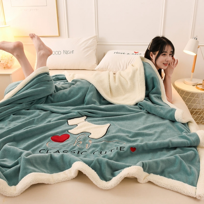 91家纺网 家纺一手货源 找家纺 朗莎家纺 2020新款羊羔绒+牛奶绒毛毯 神奇狗-湖蓝