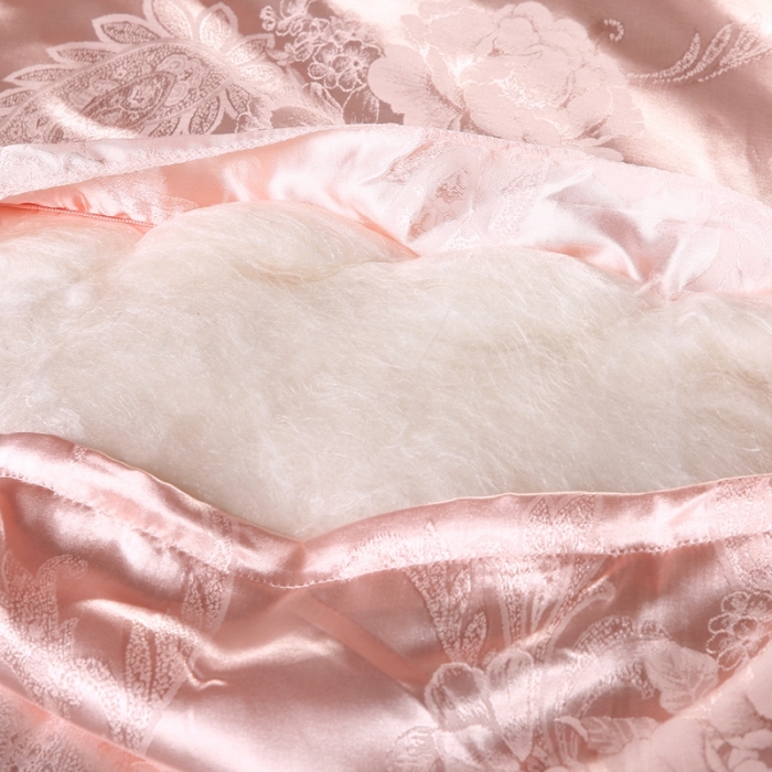 91家纺网 家纺一手货源 找家纺 金同成家纺 2025新款牡丹花蚕丝被 牡丹花蚕丝被玉