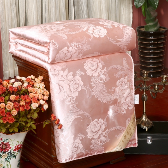 91家纺网 家纺一手货源 找家纺 金同成家纺 2025新款牡丹花蚕丝被 牡丹花蚕丝被玉