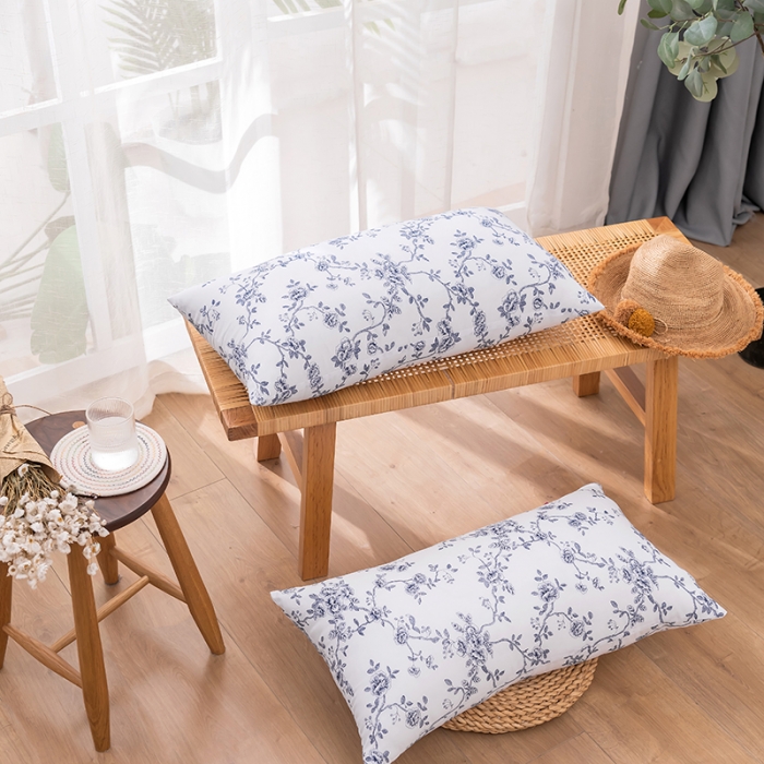 91家纺网 家纺一手货源 找家纺 新丽佳 赠品网销赠品枕芯学生舒适枕头青花瓷系列40x70