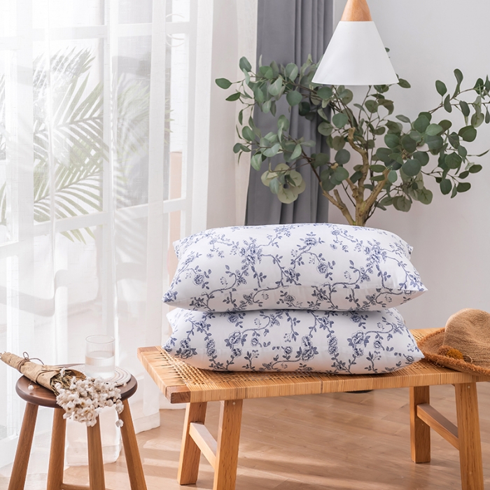 91家纺网 家纺一手货源 找家纺 新丽佳 赠品网销赠品枕芯学生舒适枕头青花瓷系列40x70