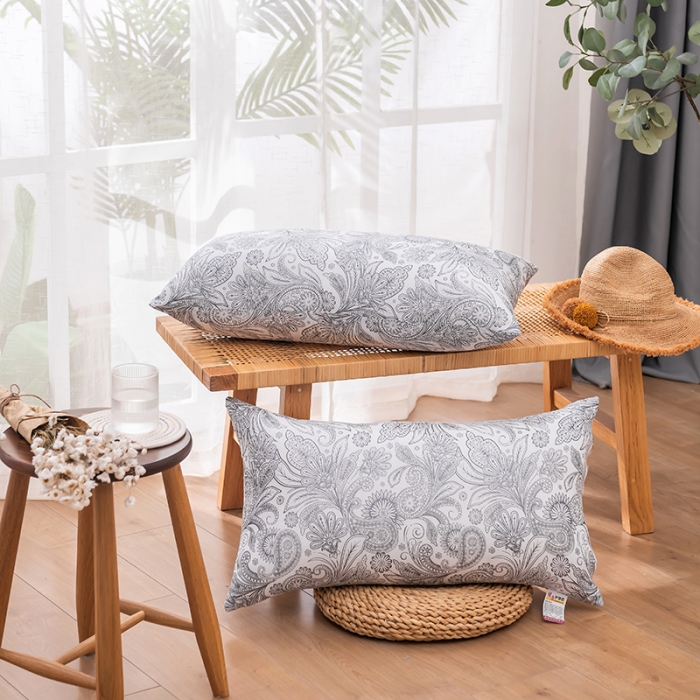 91家纺网 家纺一手货源 找家纺 新丽佳 赠品网销赠品枕芯舒适枕头青花瓷系列 凤尾花灰色