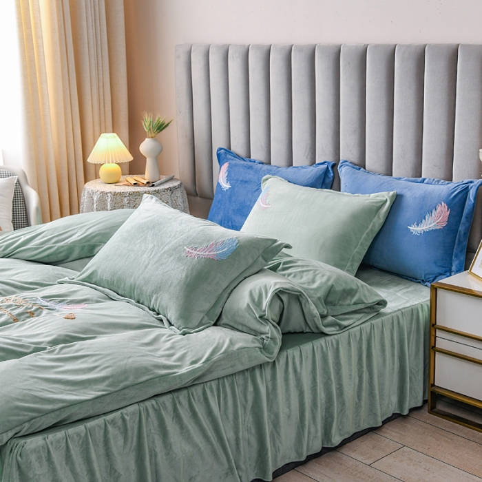 91家纺网 家纺一手货源 找家纺 金米诺 2020新款宝宝绒绣花四件套 豆绿