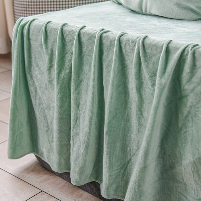 91家纺网 家纺一手货源 找家纺 金米诺 2020新款宝宝绒绣花四件套 豆绿