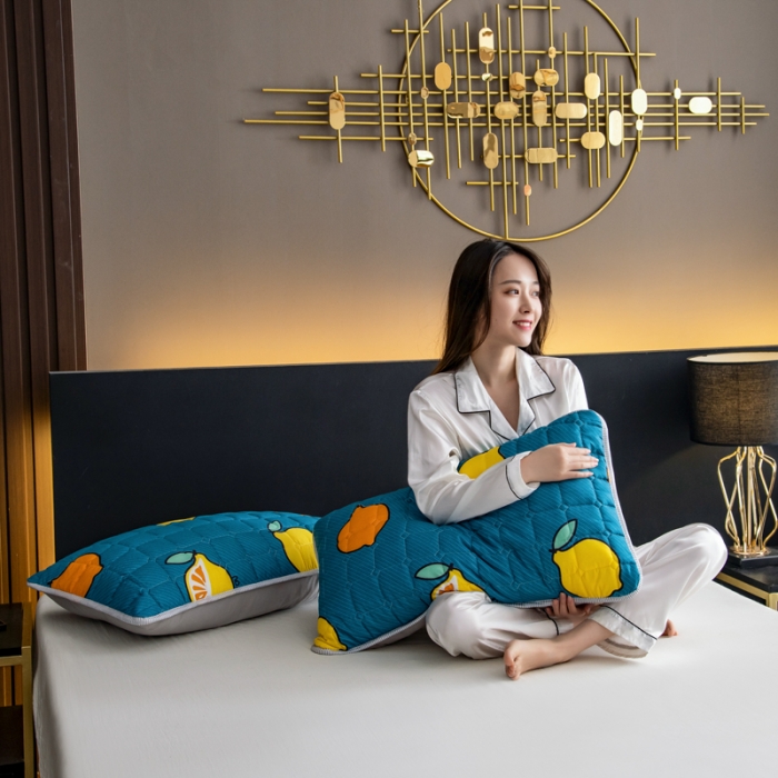 91家纺网 家纺一手货源 找家纺 圣比熊 防水枕套一对装双人枕套长枕套枕头套枕芯套翠绿色柠檬