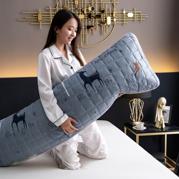 91家纺网 家纺一手货源 找家纺 圣比熊 防水枕套一对装双人枕套长枕套枕头套枕芯套深灰色-麋鹿