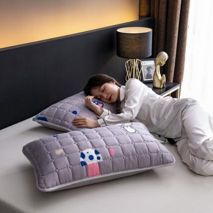 91家纺网 家纺一手货源 找家纺 圣比熊 防水枕套一对装双人枕套长枕套枕头套枕芯套蘑菇粉