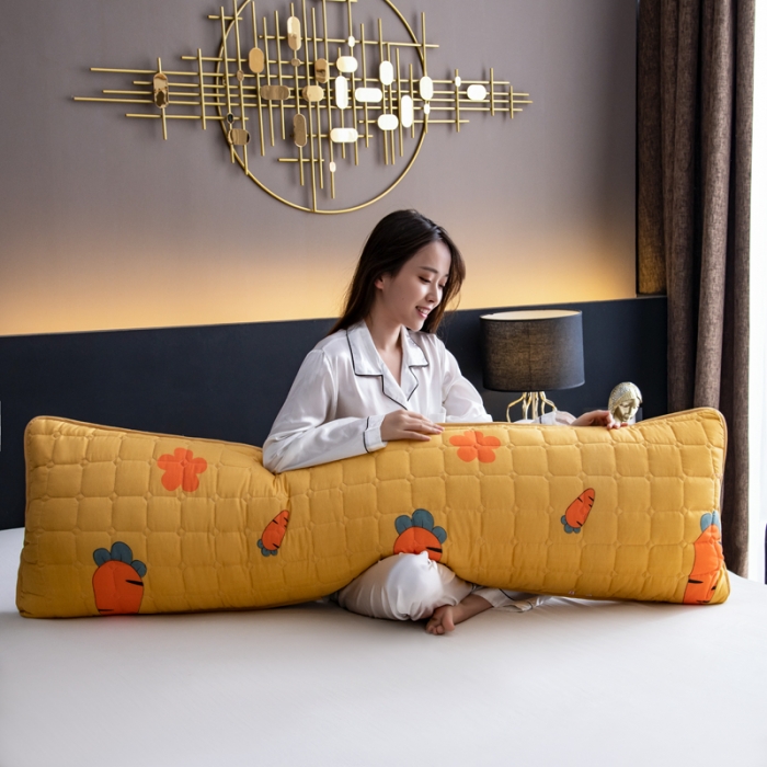 91家纺网 家纺一手货源 找家纺 圣比熊 防水枕套一对装双人枕套长枕套枕头套枕芯套萝卜黄