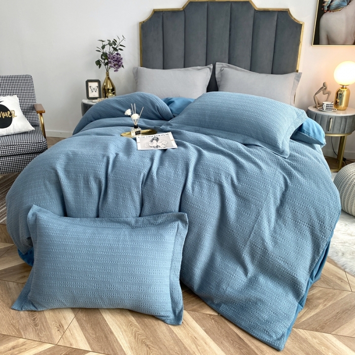 91家纺网 家纺一手货源 找家纺 三沁家居 2023新款华夫格立体提花磨毛保暖四件套 遇见-蓝灰