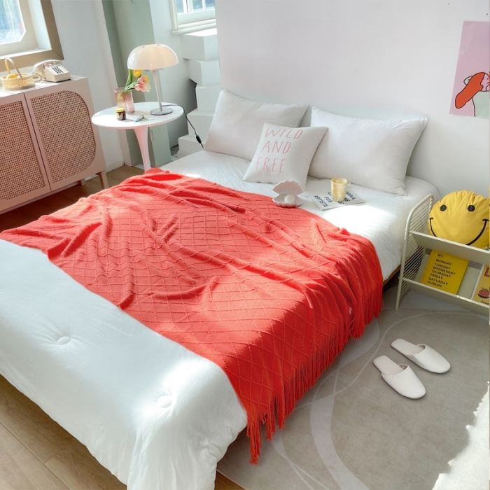 91家纺网 家纺一手货源 找家纺 朴尔针织流苏搭毯搭巾盖毯沙发巾床尾毯床尾旗酒店毯毛毯 大红色