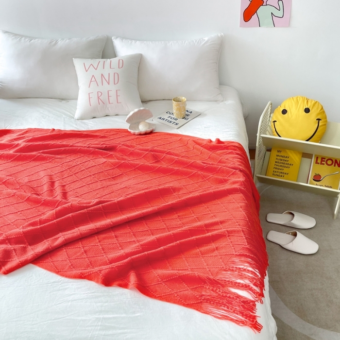 91家纺网 家纺一手货源 找家纺 朴尔针织流苏搭毯搭巾盖毯沙发巾床尾毯床尾旗酒店毯毛毯 大红色