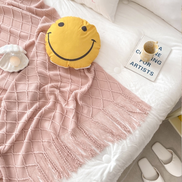 91家纺网 家纺一手货源 找家纺 朴尔针织流苏搭毯搭巾盖毯沙发巾床尾毯床尾旗酒店毯毛毯 嫩粉色