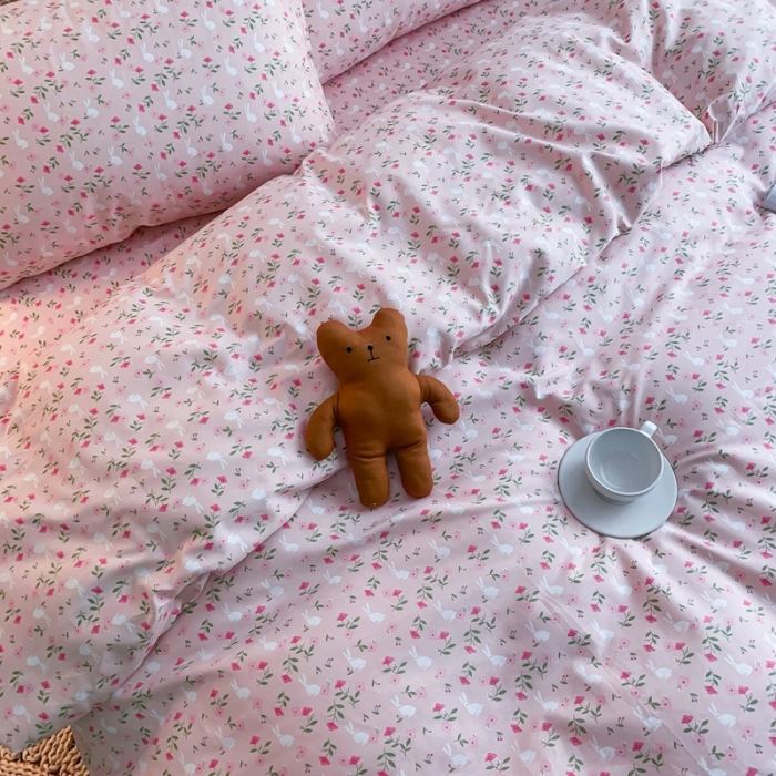 91家纺网 家纺一手货源 找家纺 感遇家纺 2020新款全棉亲肤印花四件套三件套-缘冬系列 花间小兔