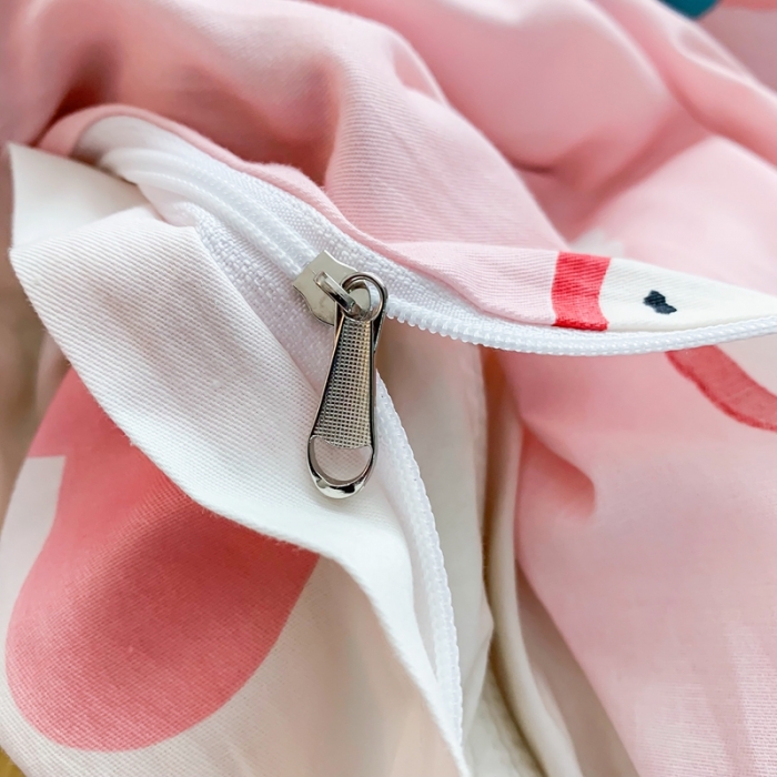 91家纺网 家纺一手货源 找家纺 感遇家纺 2020新款全棉亲肤印花四件套三件套-缘冬系列 大草莓