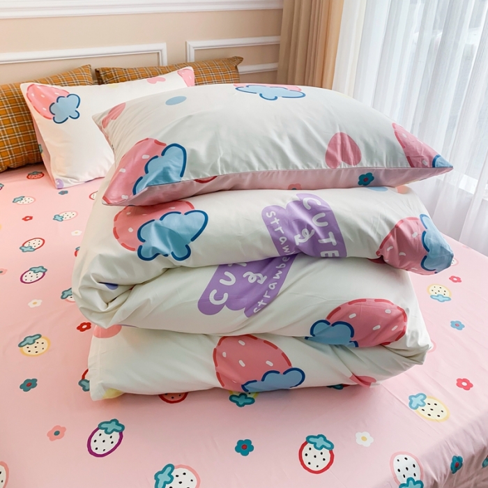 91家纺网 家纺一手货源 找家纺 感遇家纺 2020新款全棉亲肤印花四件套三件套-缘冬系列 大草莓