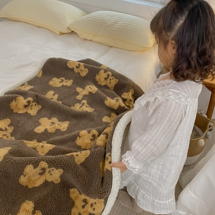 91家纺网 家纺一手货源 找家纺 （总）萝莉家纺 2021新款小熊双面羊羔绒暖肤毯