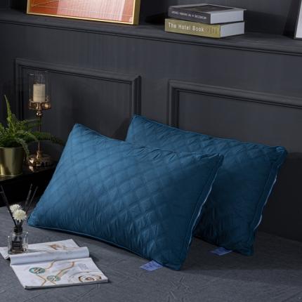 萌番宝 2021新款全棉立体绗缝低中高羽丝绒枕芯 蓝色