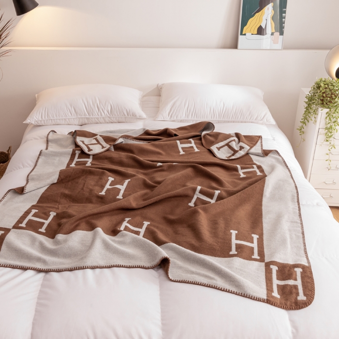 91家纺网 家纺一手货源 找家纺 朴尔国际披肩流苏针织毯夏被午睡盖毯休闲毯小毯子 摩卡咖啡