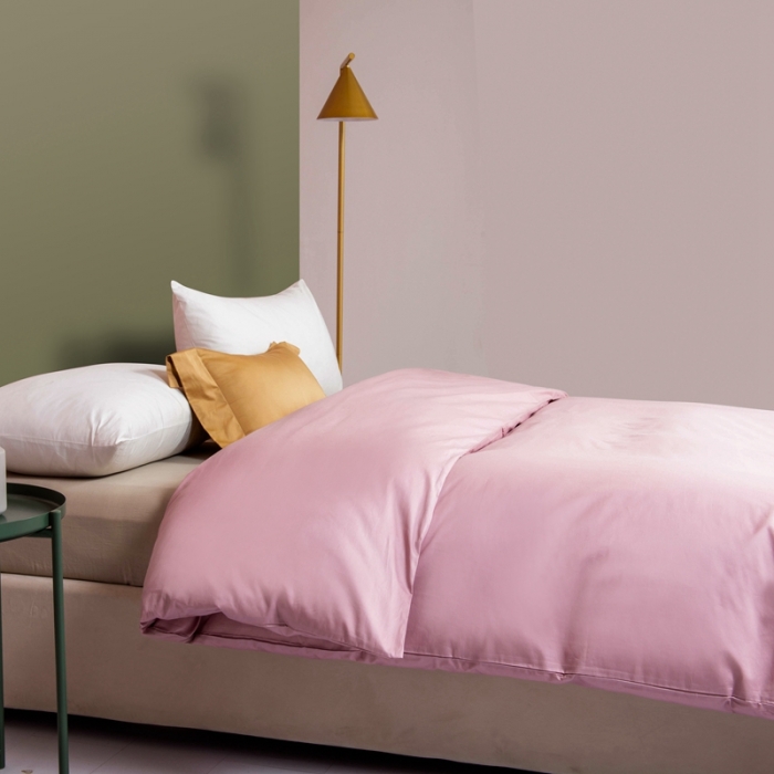 91家纺网 家纺一手货源 找家纺 久典家居 2020新款60S长绒棉被套 烟粉色