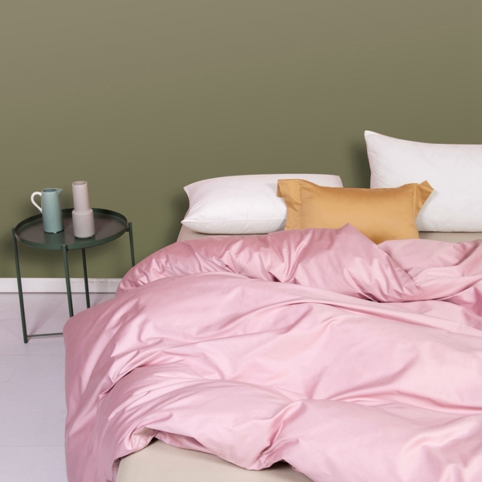 91家纺网 家纺一手货源 找家纺 久典家居 2020新款60S长绒棉被套 烟粉色