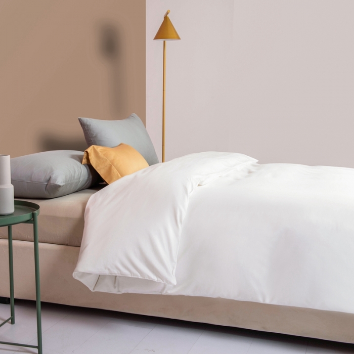 91家纺网 家纺一手货源 找家纺 久典家居 2020新款60S长绒棉被套 珍珠白