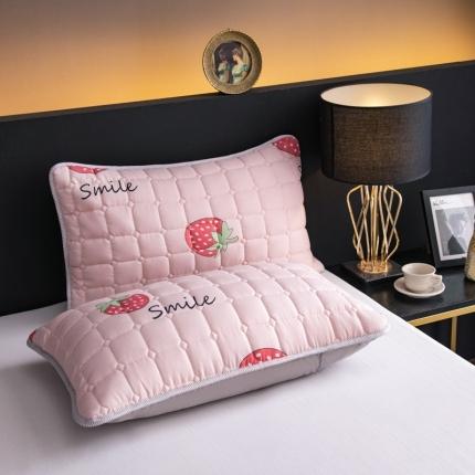 91家纺网 家纺一手货源 找家纺 防水夹棉枕套一对装双人枕套长枕套枕芯套草莓