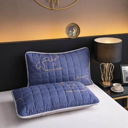 91家纺网 家纺一手货源 找家纺 防水夹棉枕套一对装双人枕套长枕套枕芯套海豚