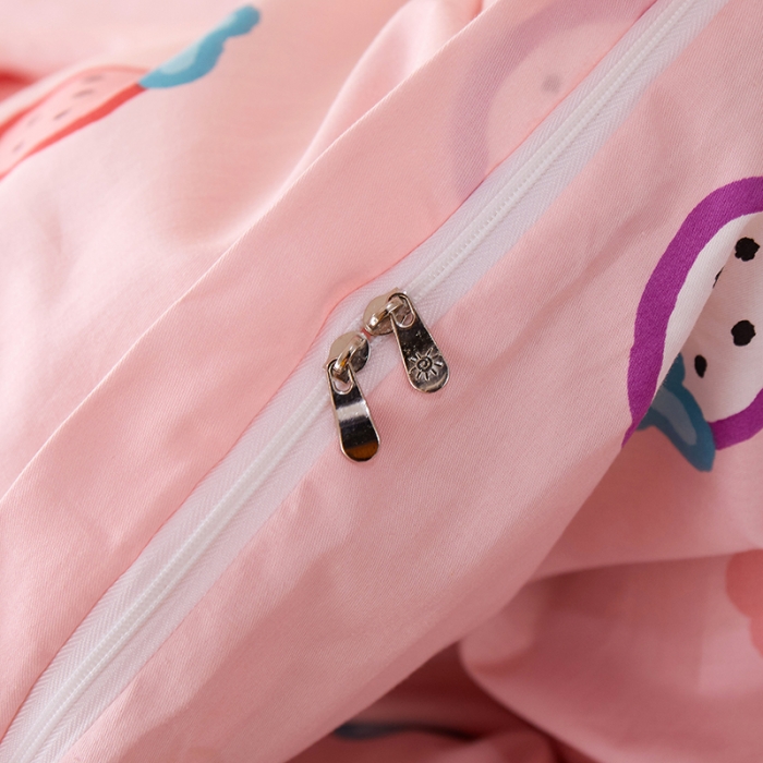 91家纺网 家纺一手货源 找家纺 一米阳光 2021新款碎花款四件套 甜心草莓