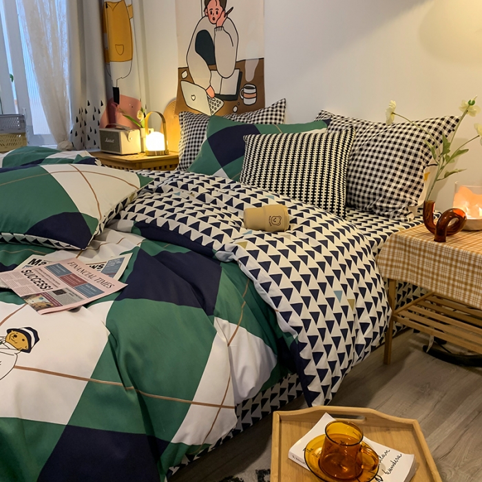 91家纺网 家纺一手货源 找家纺 澳萝拉 2021新款印花全棉四件套 侦探熊