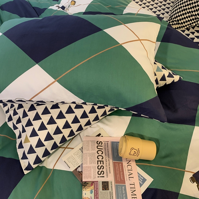 91家纺网 家纺一手货源 找家纺 澳萝拉 2021新款印花全棉四件套 侦探熊