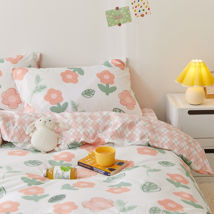 91家纺网 家纺一手货源 找家纺 窝米 2021新款春季全棉卡通四件套 小花蕾