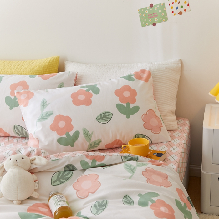 91家纺网 家纺一手货源 找家纺 窝米 2021新款春季全棉卡通四件套 小花蕾