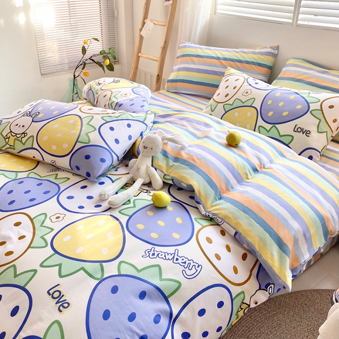 91家纺网 家纺一手货源 找家纺 仟网汇 2021新款春夏全棉小清新卡通系列四件套 草莓乐园