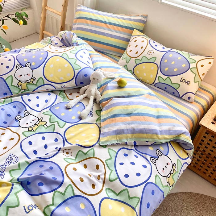 91家纺网 家纺一手货源 找家纺 仟网汇 2021新款春夏全棉小清新卡通系列四件套 草莓乐园