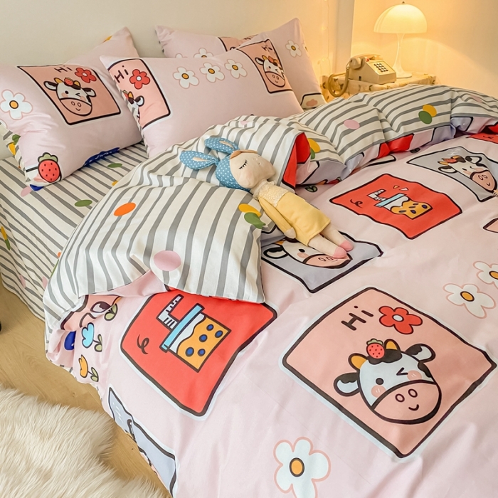 91家纺网 家纺一手货源 找家纺 沐棉家居  2022年新款13370全棉印花四件套直播爆款 奶牛宝贝