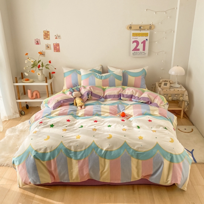 91家纺网 家纺一手货源 找家纺 沐棉家居  2022年新款13370全棉印花四件套直播爆款 月半湾