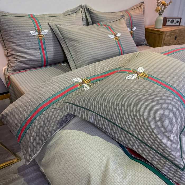 91家纺网 家纺一手货源 找家纺 金爱家 2021新款全棉13372四件套条格简约系列 极简主义