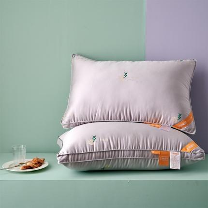 赛格时代家居  生姜暖绒绣花立体羽丝绒枕