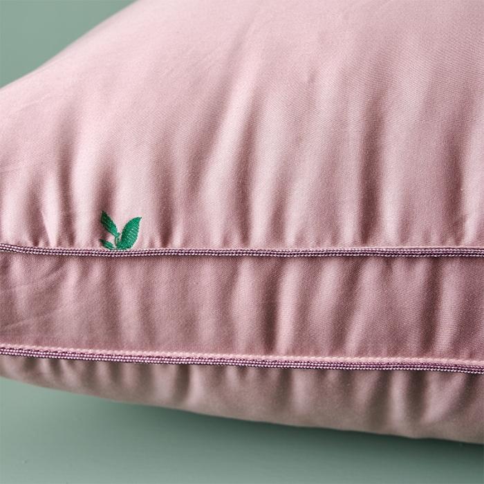 91家纺网 家纺一手货源 找家纺 赛格时代家居  生姜暖绒绣花立体羽丝绒枕